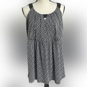 Studio 1940 Sleeveless Black and White Diamond Pattern Tunic Top Blouse  18/20W